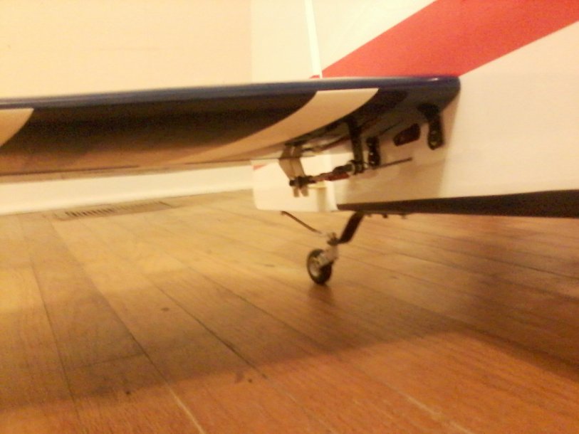 1112151809-00.jpg