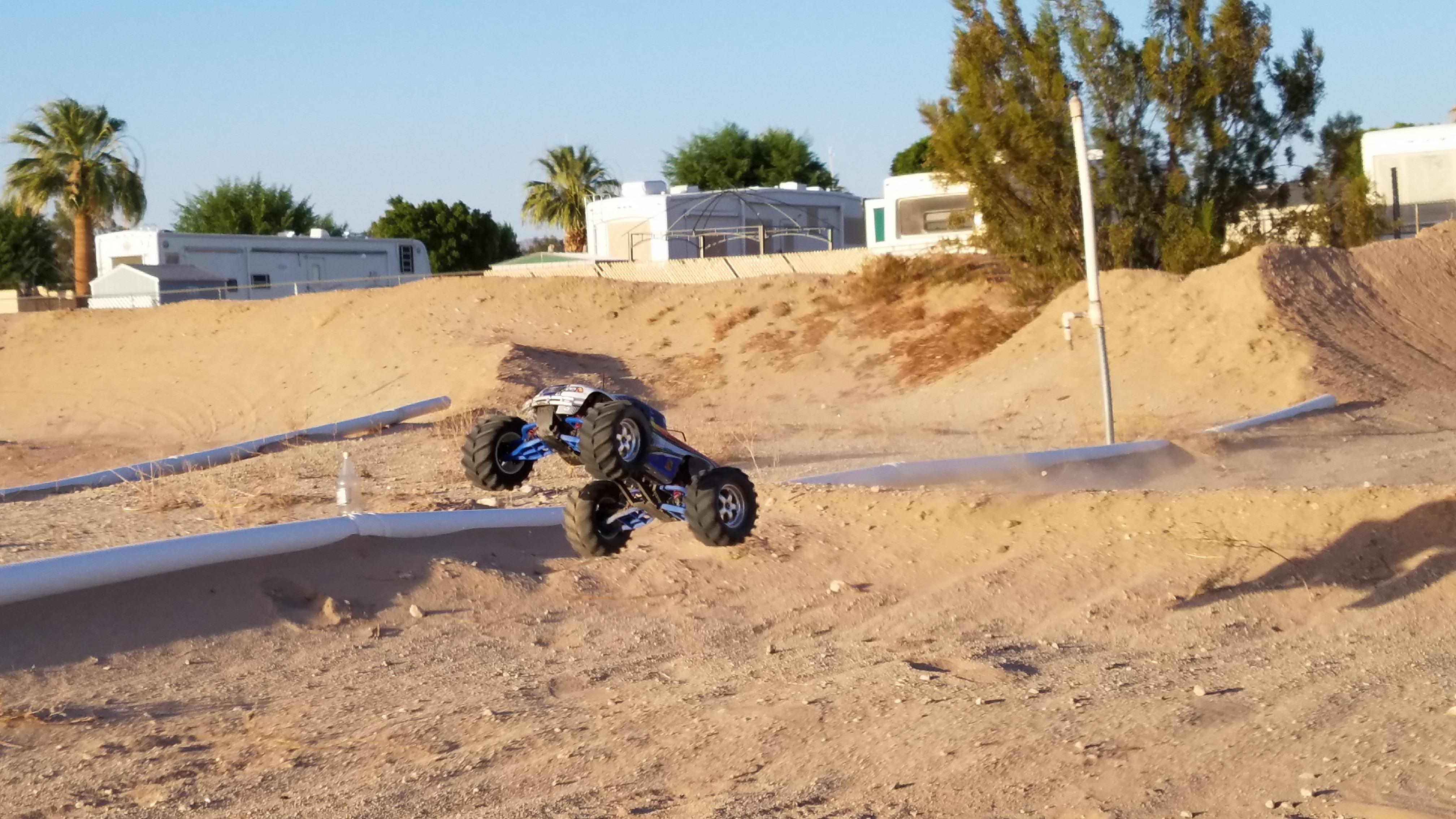 20180623_185843_018_01.jpg