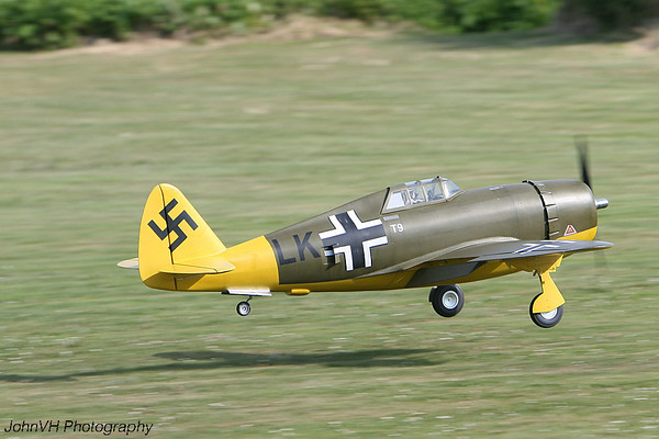 609868987_iMEBt-M.jpg