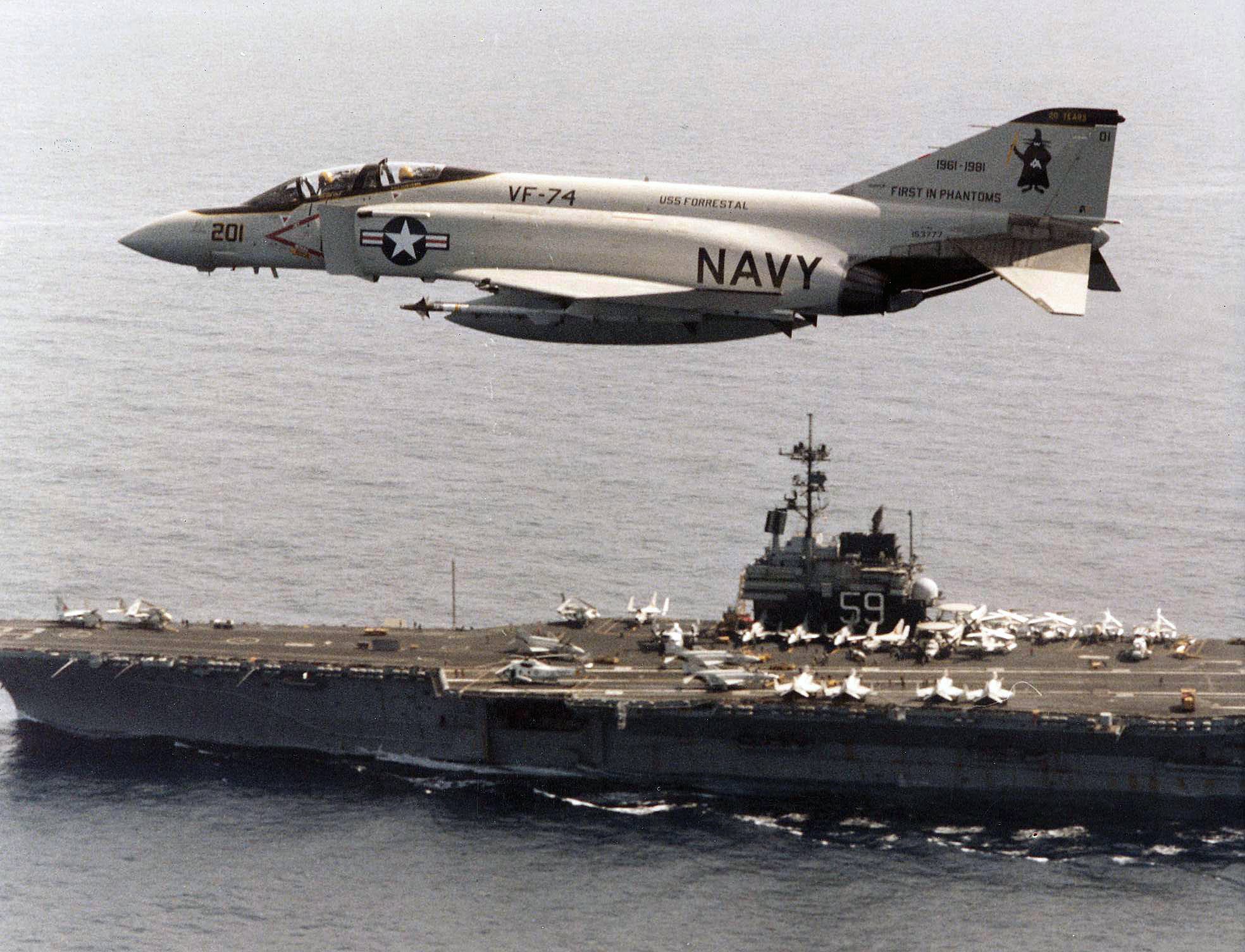 An-F-4J-Phantom-II.jpg