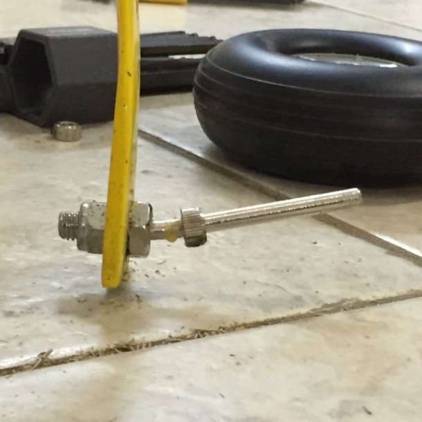axle1.jpg