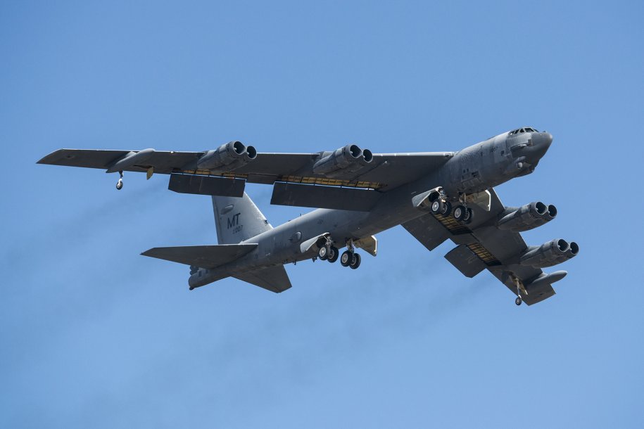 b-52a.jpg