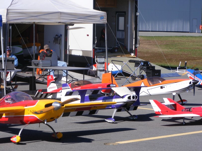 Dan River RC Club Fly-in 10-18-2014 005.JPG