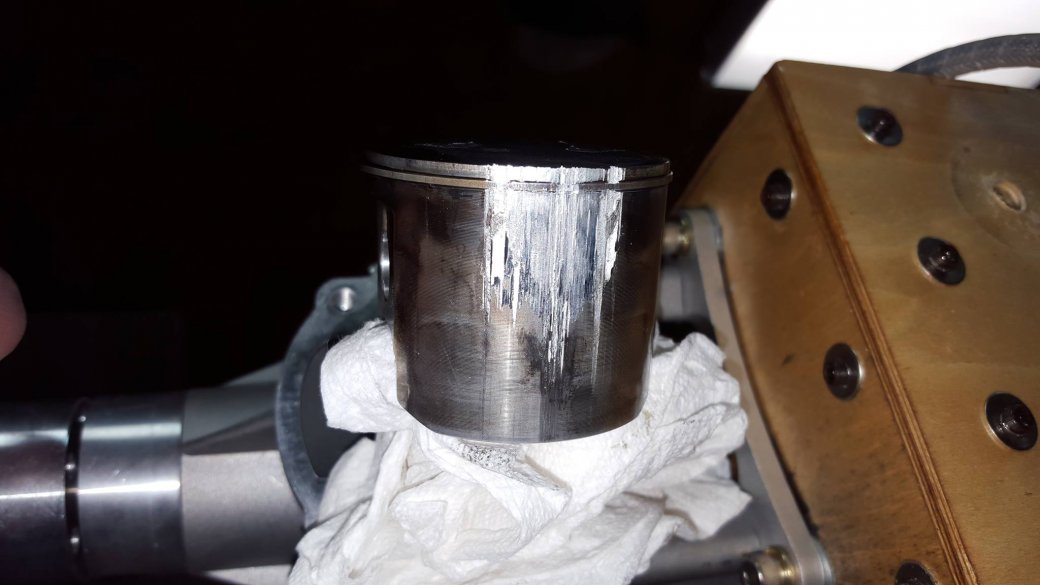 dead piston.jpg