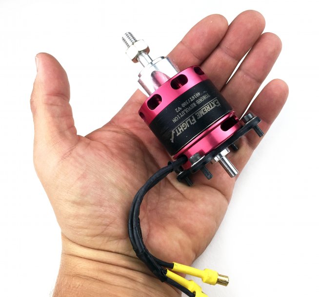 EF 4016T:500 V2-InHand.jpg