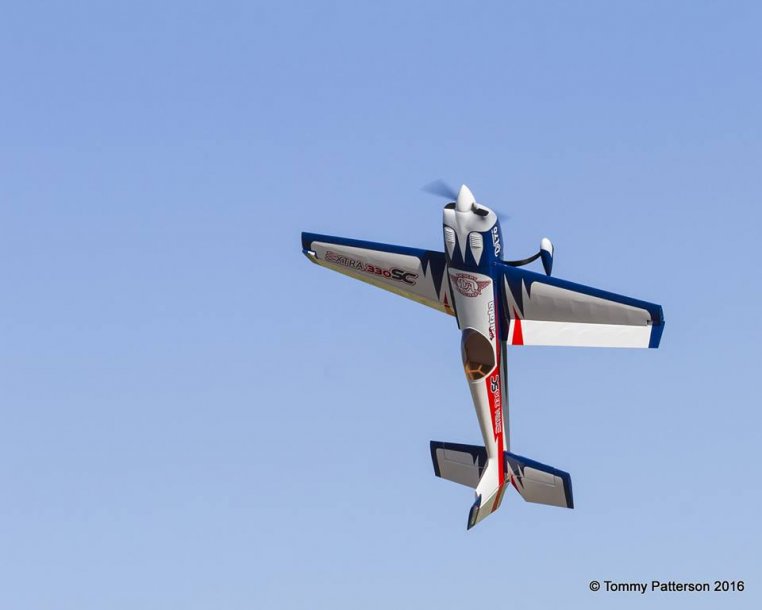 extra330sc6.jpg
