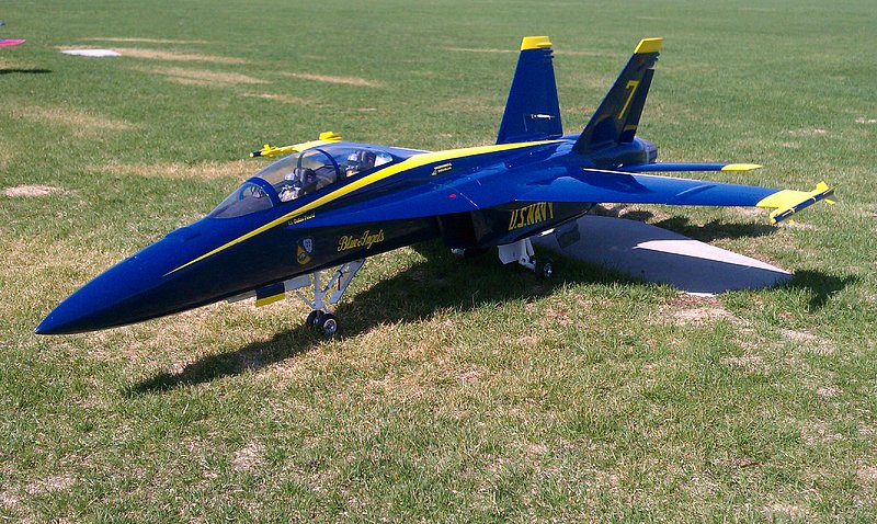 f-18.jpg