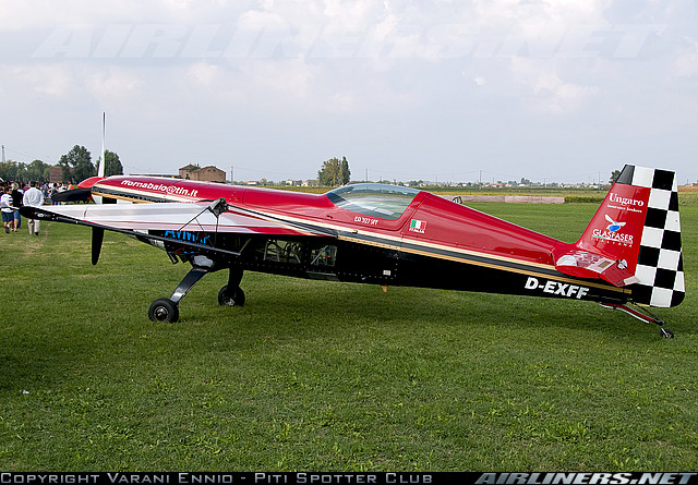 full scale extra 300 SP.jpg