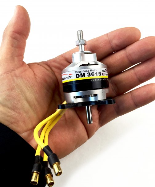 Motrolfly_3615-750kv_InHand.jpg