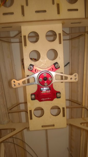 rudder servo.jpg
